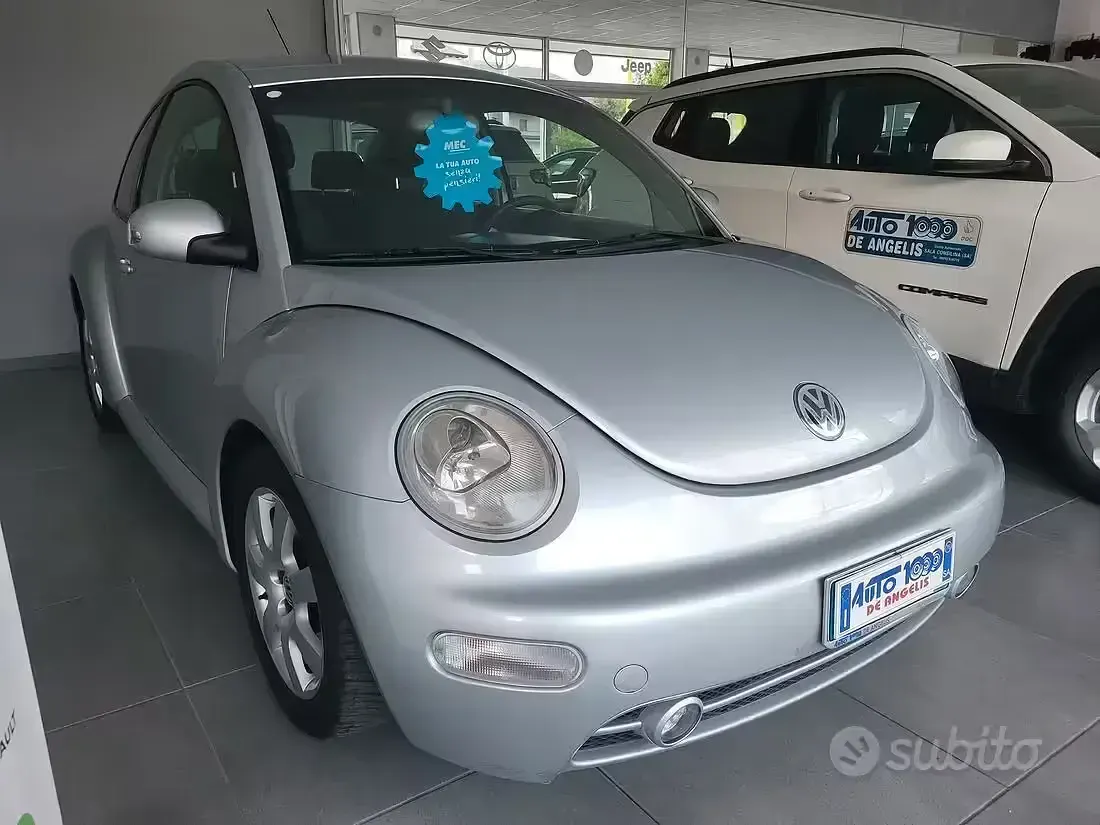 Usata VW New Beetle 105 CV (77 kW) 2006 Grigio Utilitaria