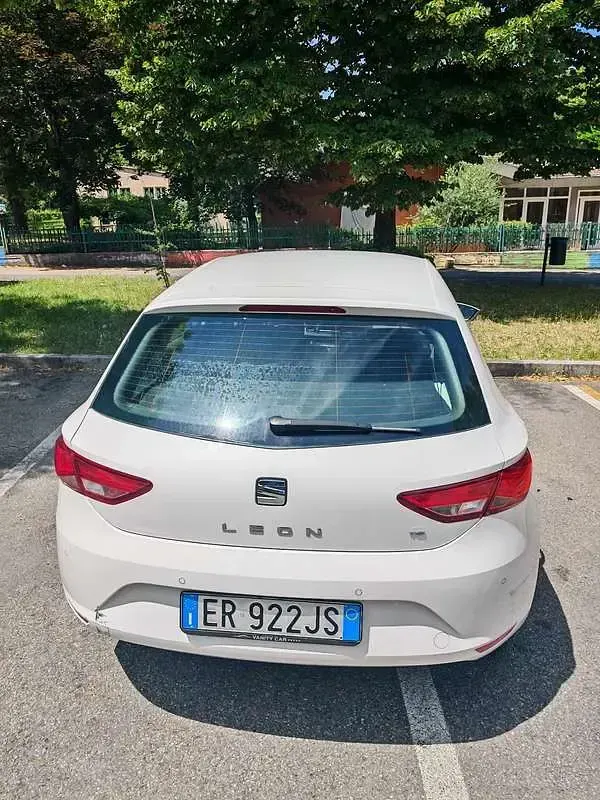 Usata Seat Leon Reference 86 CV (63 kW) 2013 Bianco Berlina
