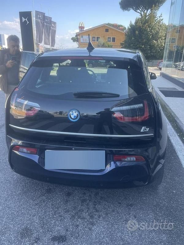 Usata BMW i3 135 kW (184 CV) 2022 Blu Utilitaria