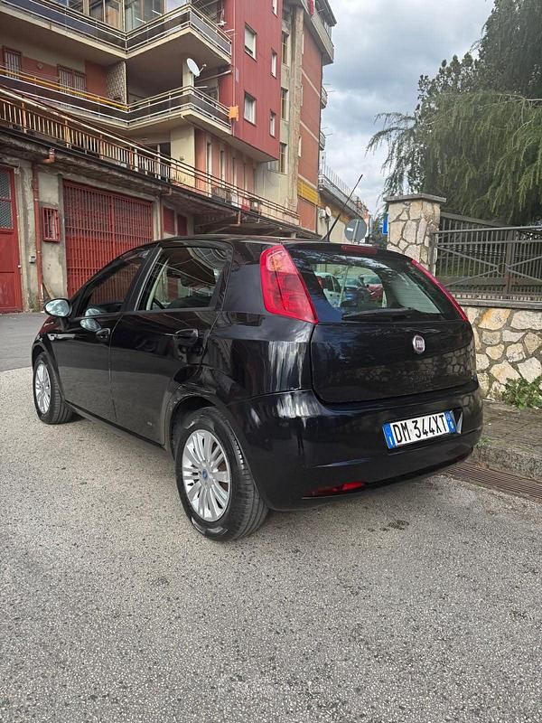 Usata Fiat Grande Punto 90 CV (66 kW) 2008 Nero Utilitaria