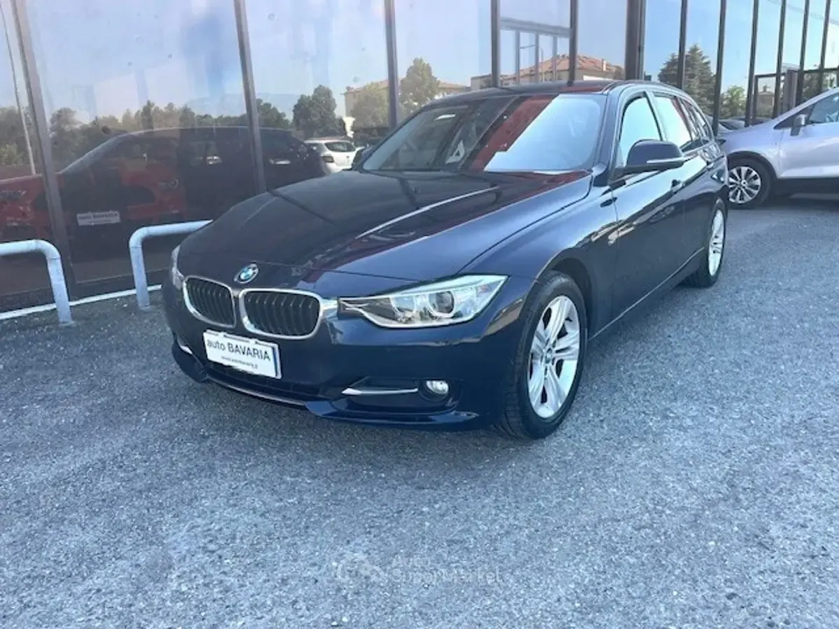 Usata BMW 316 Advantage 116 CV (85 kW) 2013 Blu Station wagon