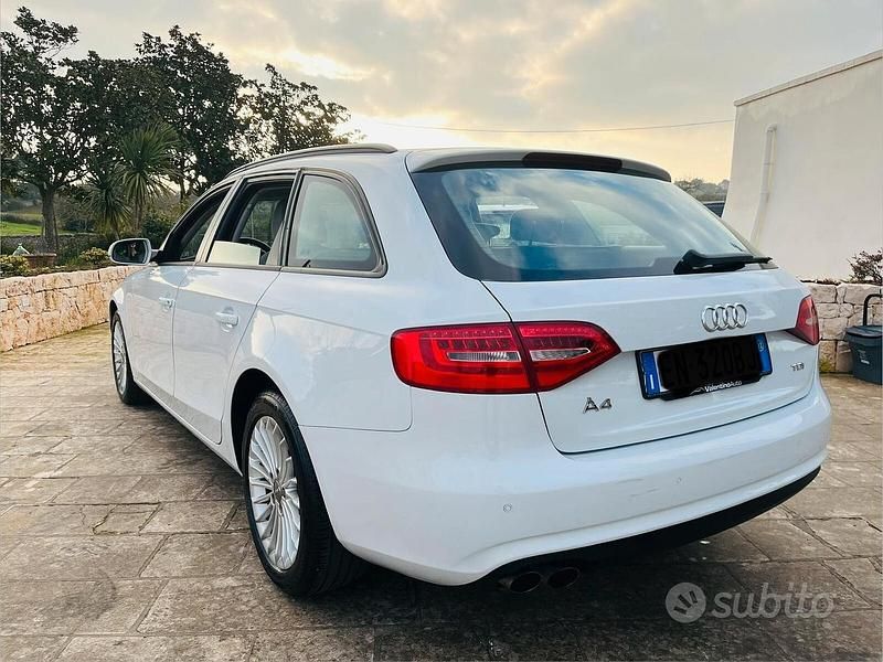 Usata Audi A4 143 CV (105 kW) 2012 Bianco Station wagon