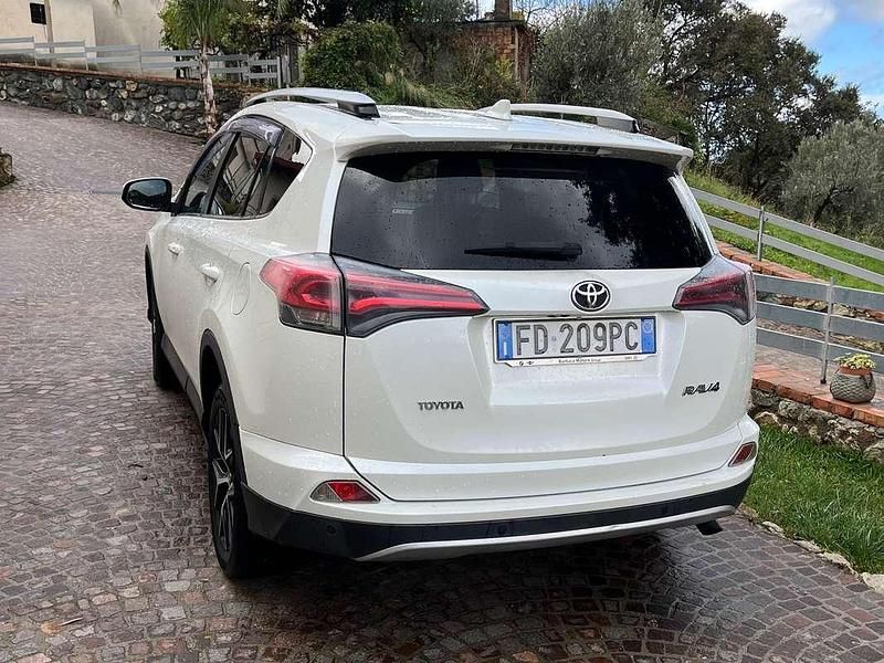Usata Toyota RAV4 Style 143 CV (105 kW) 2016 Bianco SUV