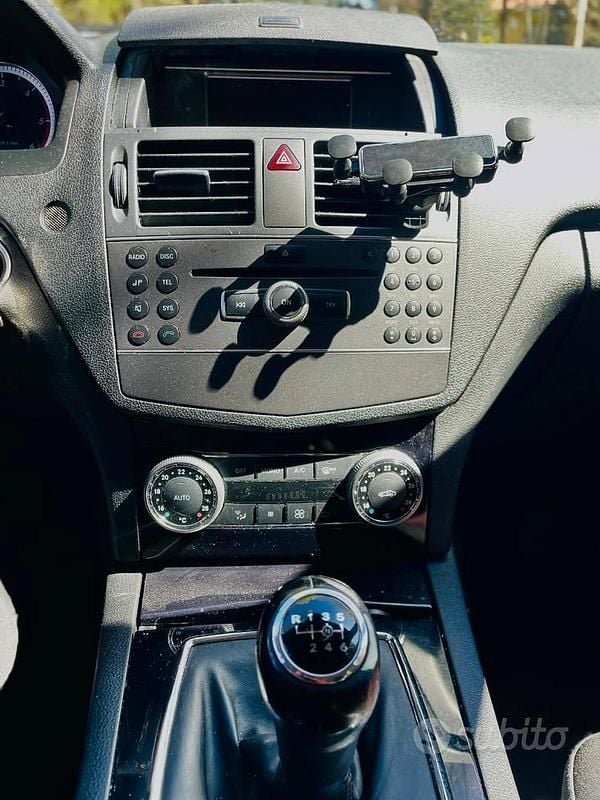 Usata Mercedes C200 Avantgarde 136 CV (100 kW) 2010 Grigio Berlina