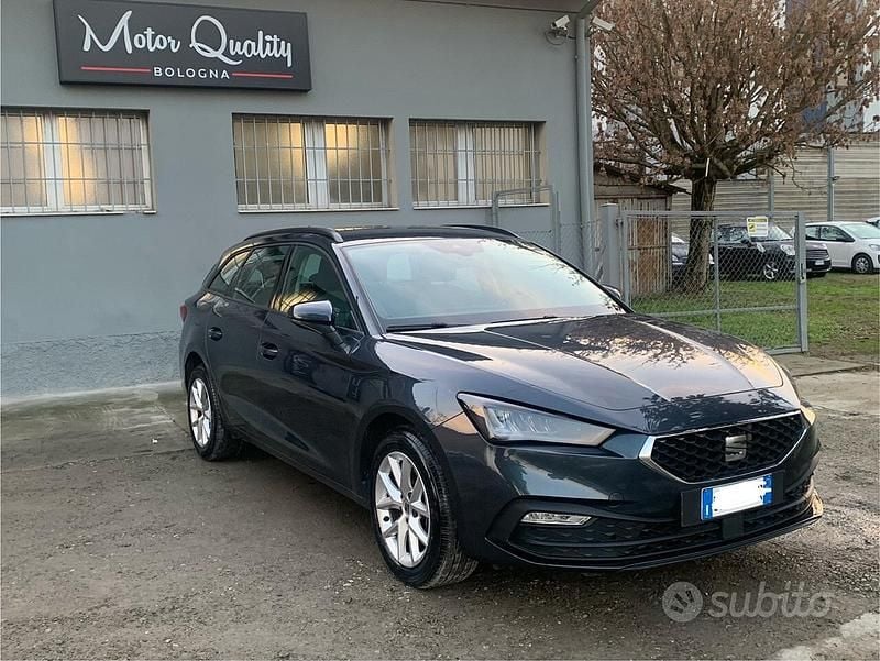 Usata Seat Leon Style 116 CV (85 kW) 2023 Grigio Station wagon