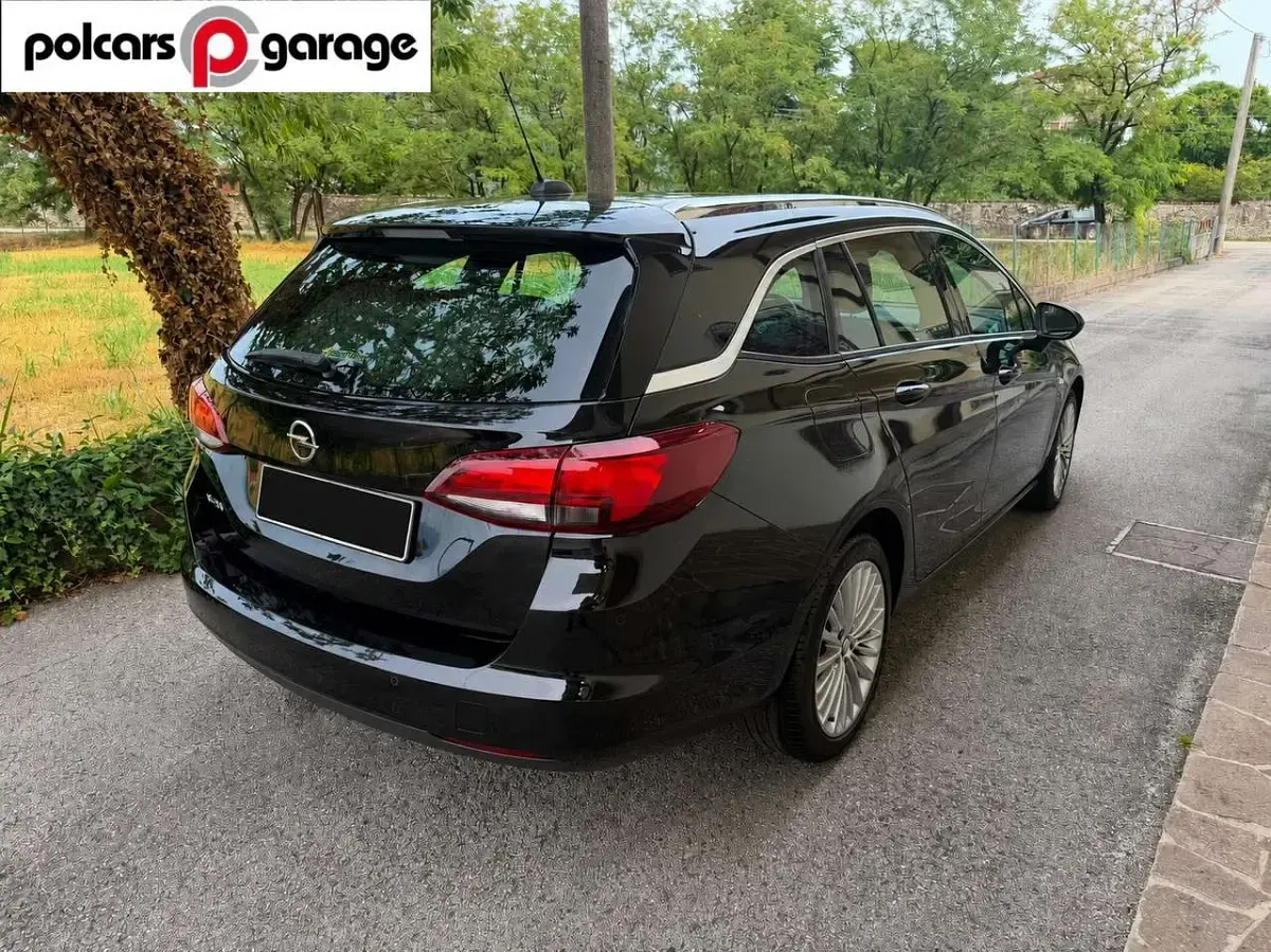 Usata Opel Astra Innovation 136 CV (100 kW) 2019 Nero Station wagon