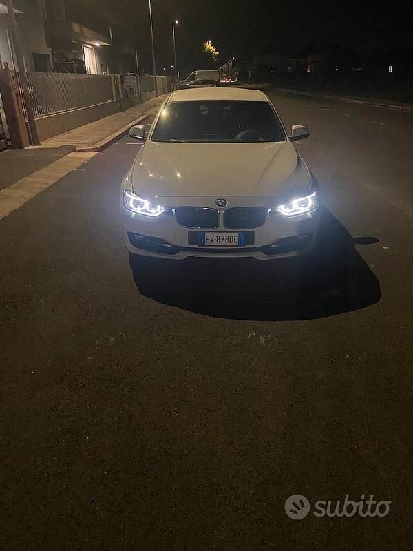 Usata BMW 320 Sport Line 184 CV (135 kW) 2013 Bianco Station wagon