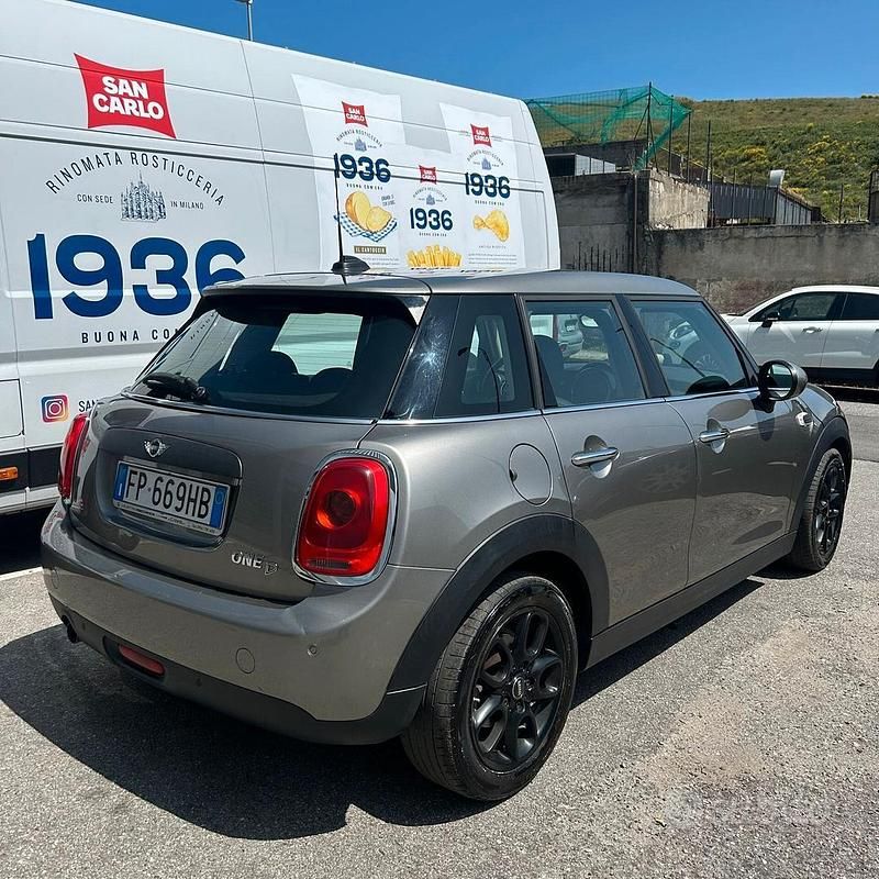 Usata Mini One D Hype 95 CV (69 kW) 2018 Grigio Utilitaria
