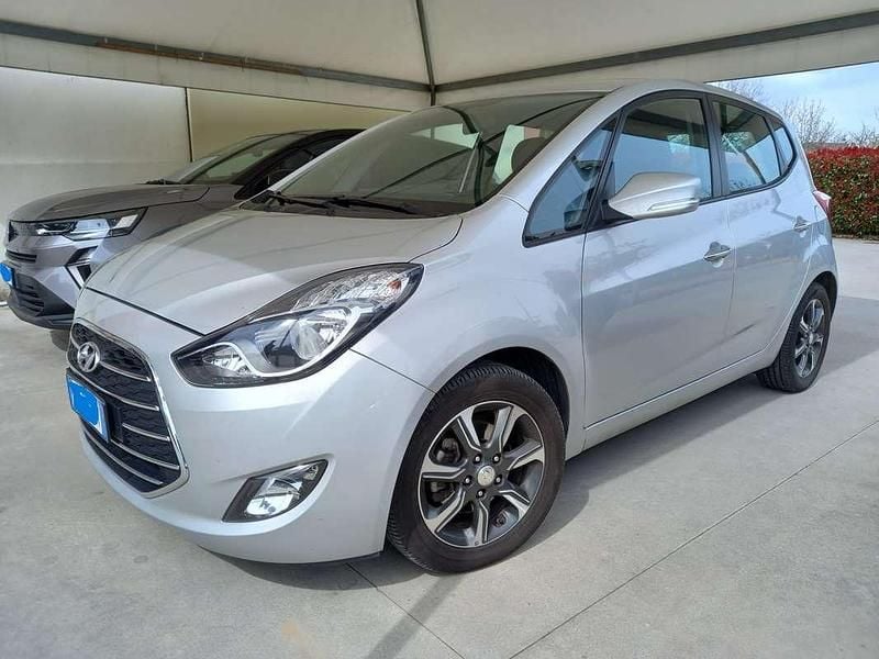 Usata Hyundai i20 Active 90 CV (66 kW) 2017 Argento Utilitaria