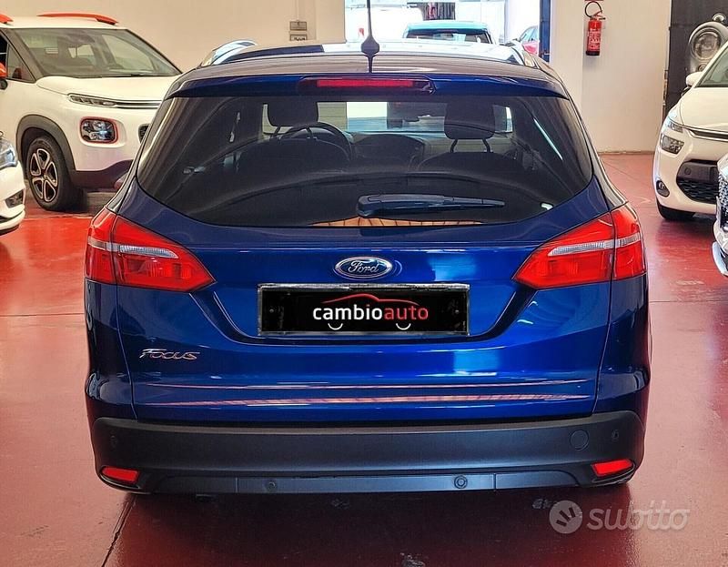 Usata Ford Focus Titanium 120 CV (88 kW) 2018 Blu Station wagon