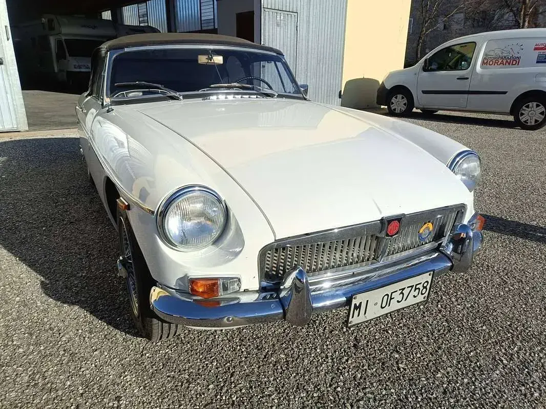 Usata MG B 98 CV (72 kW) 1966 Bianco Cabrio