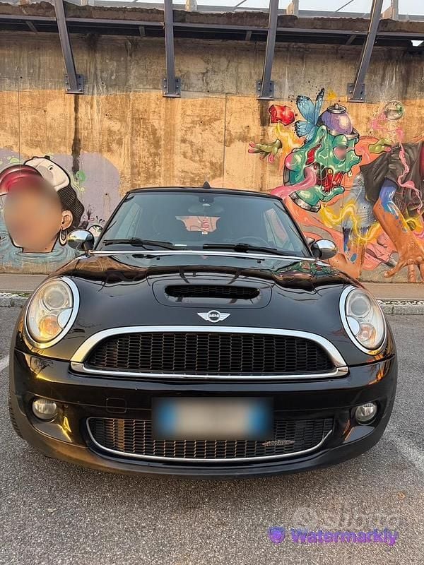 Usata Mini Cooper S Cabriolet 260 CV (191 kW) 2010 Nero Cabrio