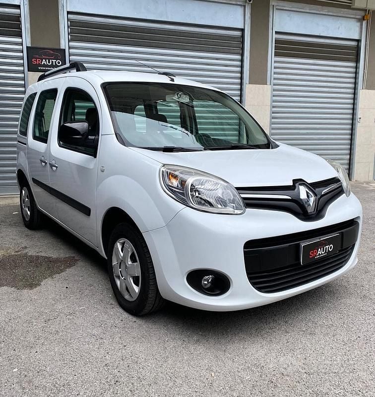 Usata Renault Kangoo LIMITED 110 CV (80 kW) 2017 Bianco Monovolume