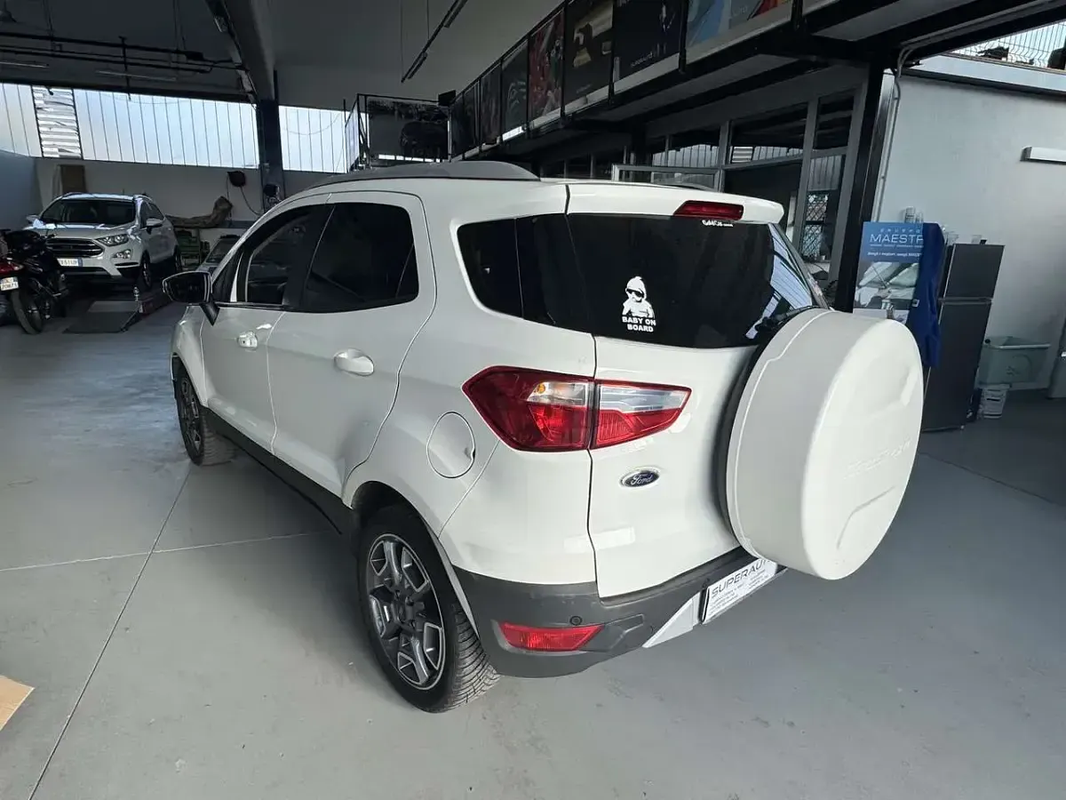 Usata Ford Ecosport Titanium 95 CV (69 kW) 2016 Bianco SUV