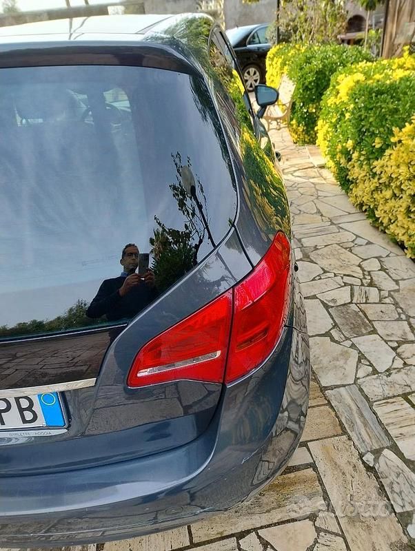 Usata Opel Meriva 120 CV (88 kW) 2013 Nero Monovolume