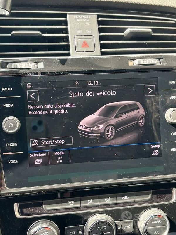 Usata VW Golf VIII 130 CV (95 kW) 2020 Nero Utilitaria