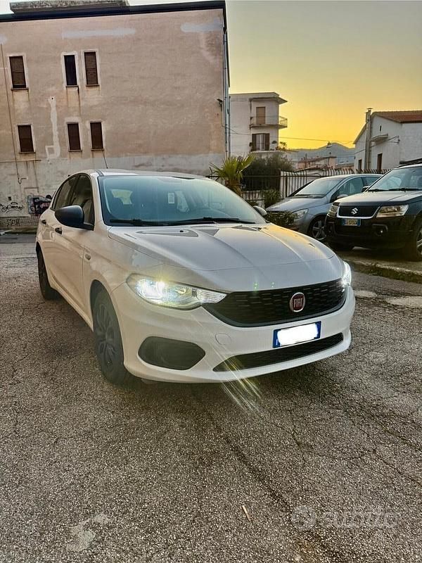 Usata Fiat Tipo Lounge 95 CV (69 kW) 2021 Bianco Berlina