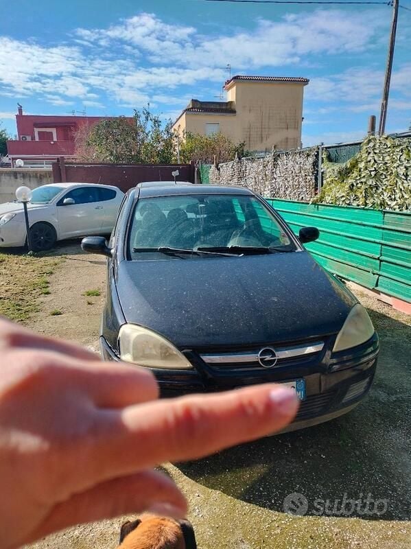 Usata Opel Corsa 75 CV (55 kW) 2005 Nero Utilitaria