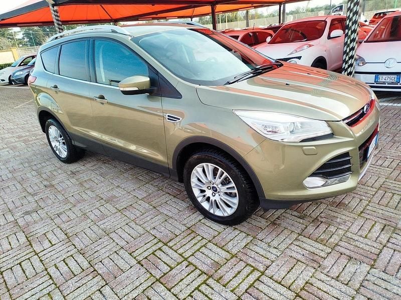 Usata Ford Kuga Titanium 140 CV (102 kW) 2013 Verde SUV