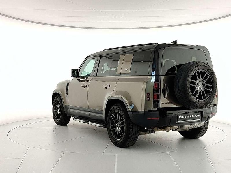 Usata Land Rover Defender S 249 CV (183 kW) 2022 Gondwana stone SUV