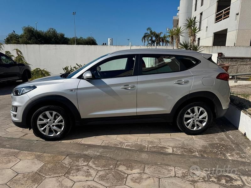 Usata Hyundai Tucson 116 CV (85 kW) 2019 Grigio SUV