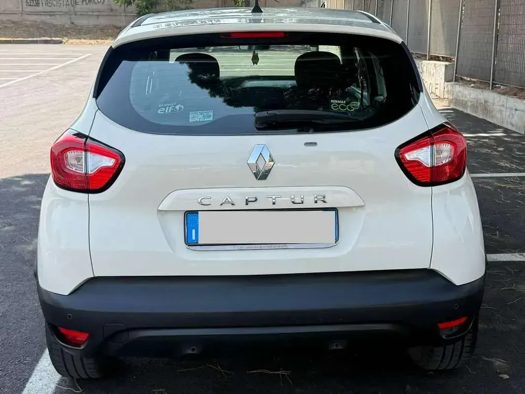 Usata Renault Captur 90 CV (66 kW) 2014 Bianco SUV