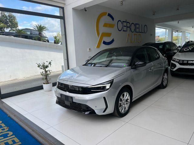 Usata Opel Corsa 101 CV (74 kW) 2025 Grigio/nero metallizzato Utilitaria