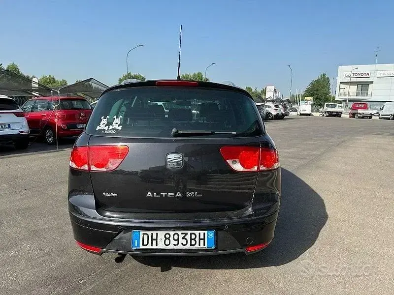 Usata Seat Altea XL 102 CV (75 kW) 2008 Nero Monovolume
