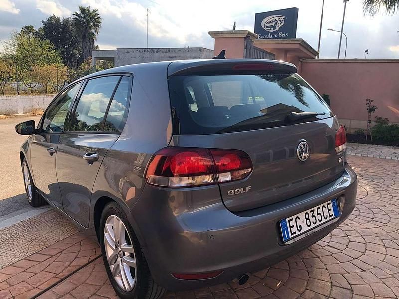 Usata VW Golf VI Highline 105 CV (77 kW) 2011 Grigio Utilitaria