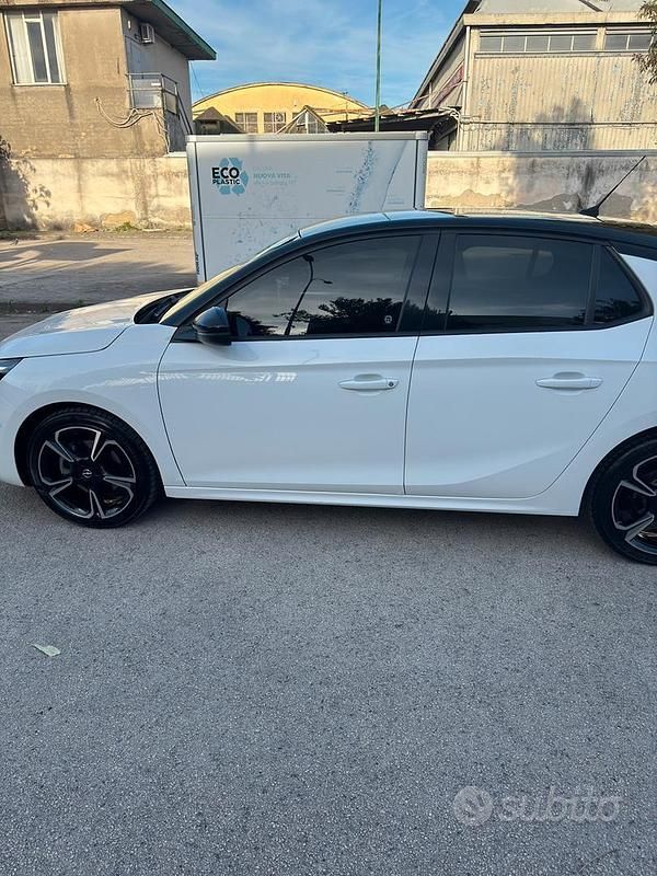 Usata Opel Corsa GS Line 102 CV (75 kW) 2021 Bianco Utilitaria