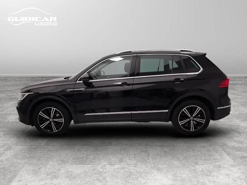 Usata VW Tiguan Life 150 CV (110 kW) 2023 Nero SUV
