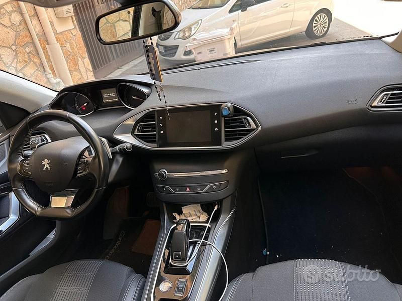Usata Peugeot 308 Allure 131 CV (96 kW) 2019 Nero Berlina