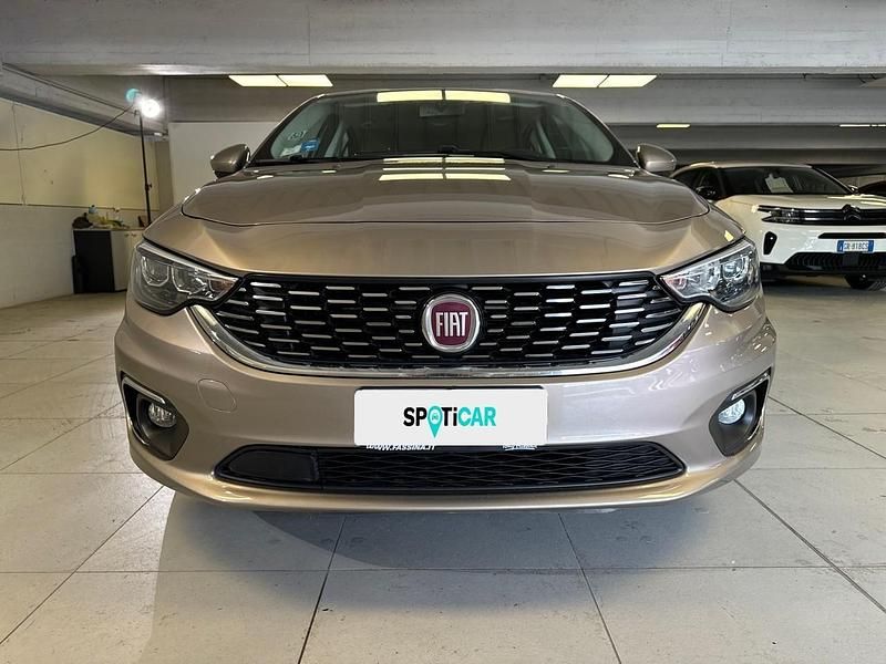 Occasion Fiat Tipo Lounge 95 ch (69 kW) 2020 Beige Berline