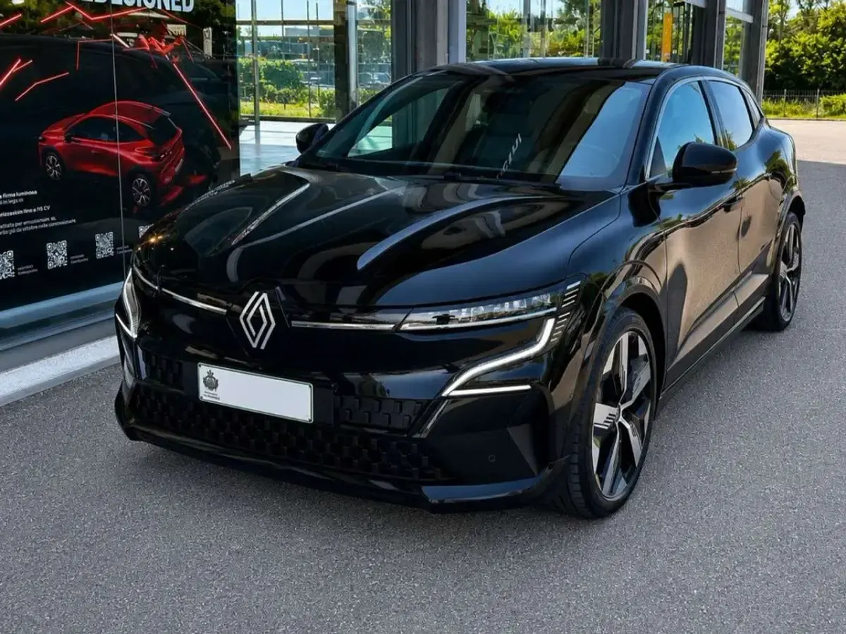 Usata Renault Megane E-Tech Techno 55 kW (75 CV) 2022 Nero Berlina