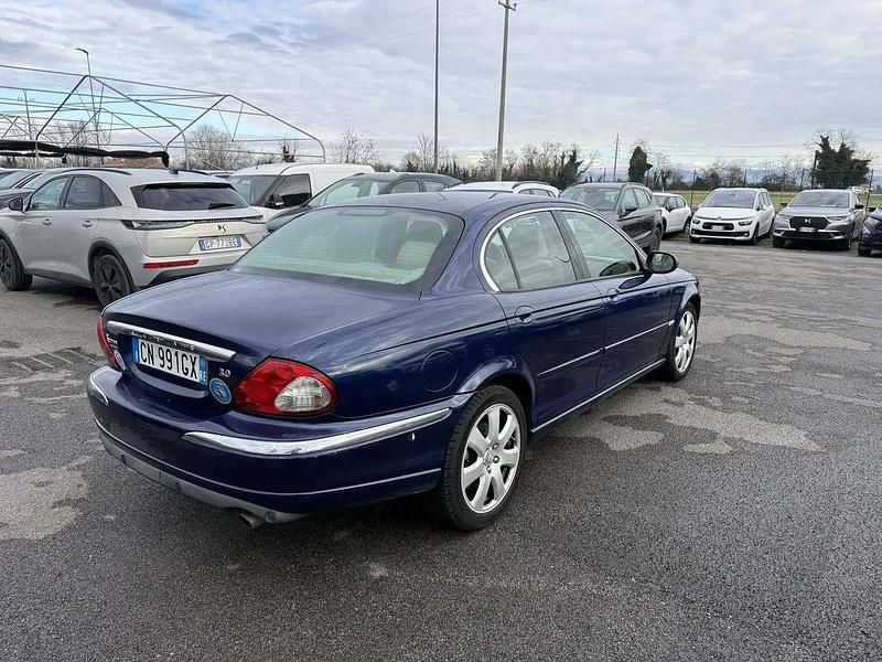 Usata Jaguar X-type Executive 231 CV (169 kW) 2004 Blu/azzurro Berlina