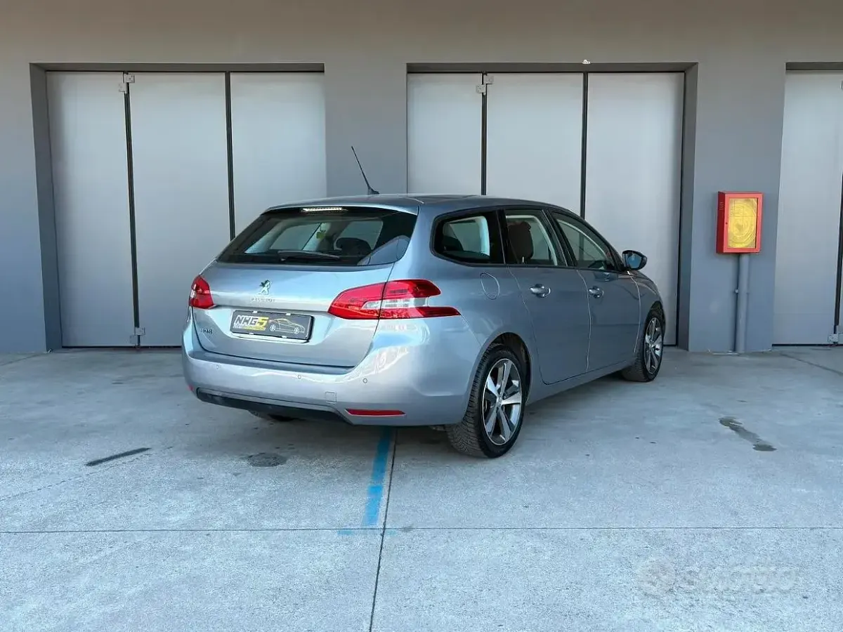 Usata Peugeot 308 SW Business-Line 99 CV (72 kW) 2017 Grigio Station wagon