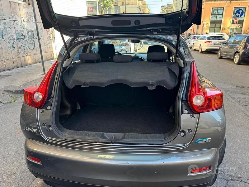 Usata Nissan Juke Acenta 110 CV (80 kW) 2012 Grigio SUV