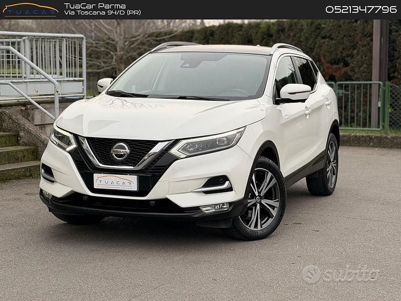 Usata Nissan Qashqai N-Connecta 116 CV (85 kW) 2018 Bianco SUV