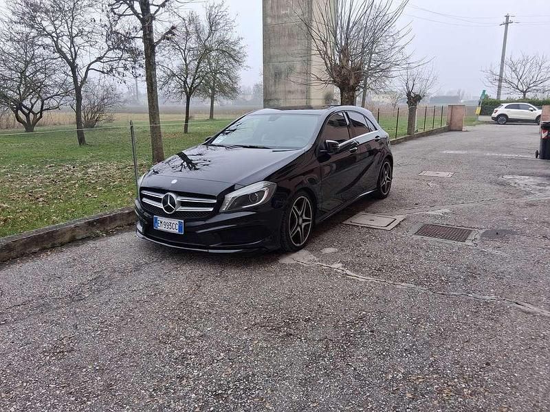 Usata Mercedes A180 Premium 109 CV (80 kW) 2012 Nero Berlina