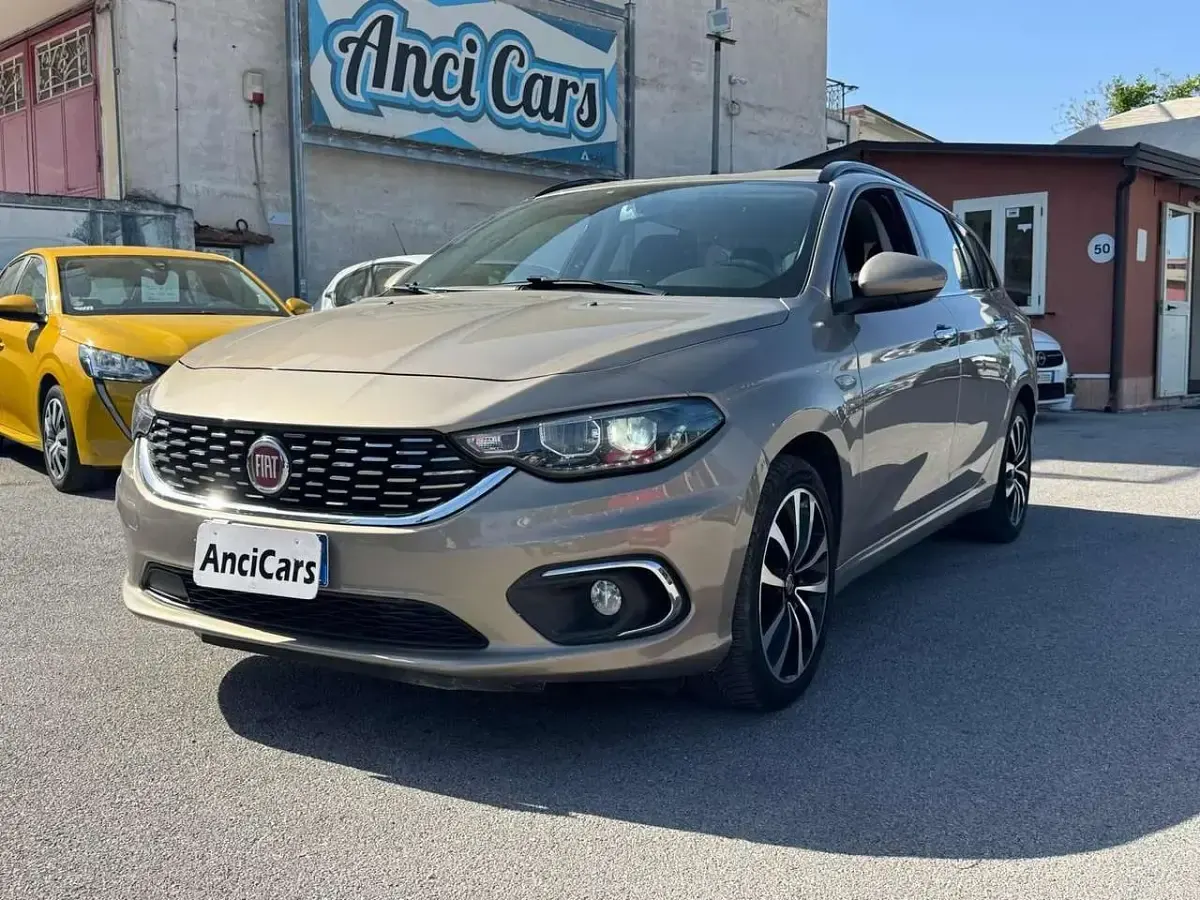 Occasion Fiat Tipo Lounge 120 ch (88 kW) 2019 Doré Break