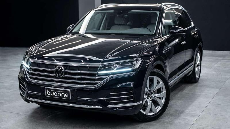 Usata VW Touareg Elegance 231 CV (169 kW) 2021 Blu notte metall perlato SUV