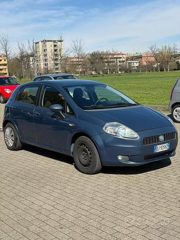 Usata Fiat Grande Punto 65 CV (47 kW) 2007 Utilitaria
