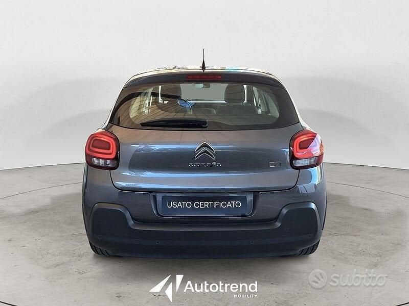 Usata Citroën C3 PureTech 110 CV (80 kW) 2024 Grigio scuro Berlina