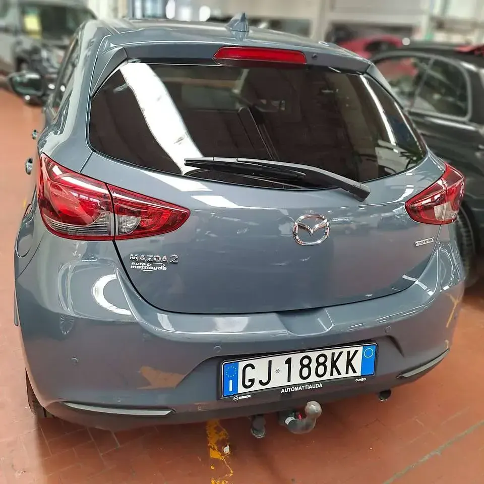 Usata Mazda 2 Evolve 90 CV (66 kW) 2022 Grigio Utilitaria