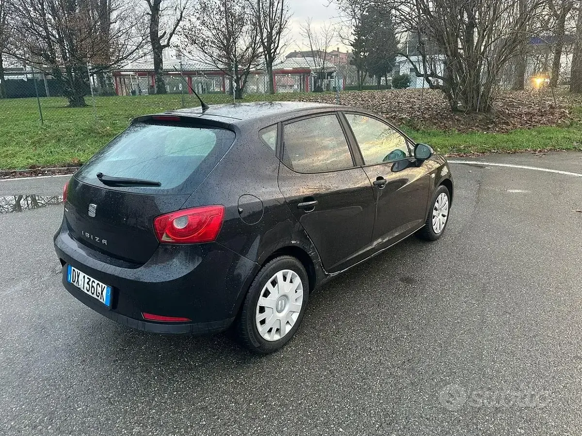 Usata Seat Ibiza 69 CV (50 kW) 2009 Nero Berlina