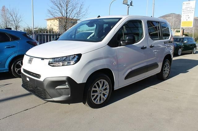 Nuova Fiat Doblò 101 CV (74 kW) 2025 Bianco Monovolume