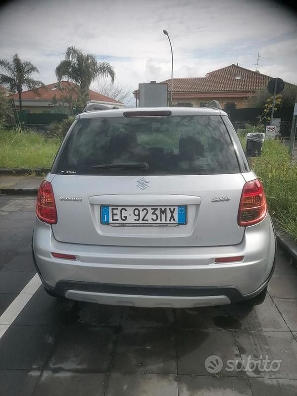 Usata Suzuki SX4 2011 Grigio SUV