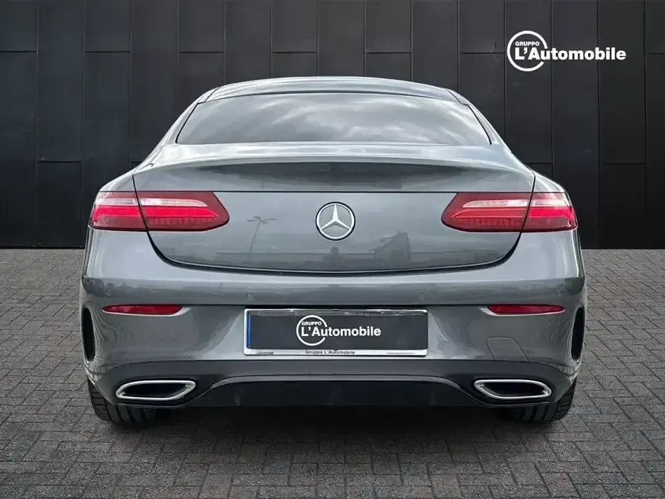 Usata Mercedes E220 Premium Plus 194 CV (142 kW) 2019 Grigio Coupé