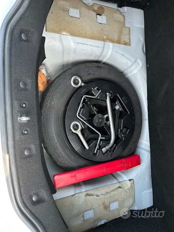 Usata Lancia Musa 95 CV (69 kW) 2012 Bianco Monovolume