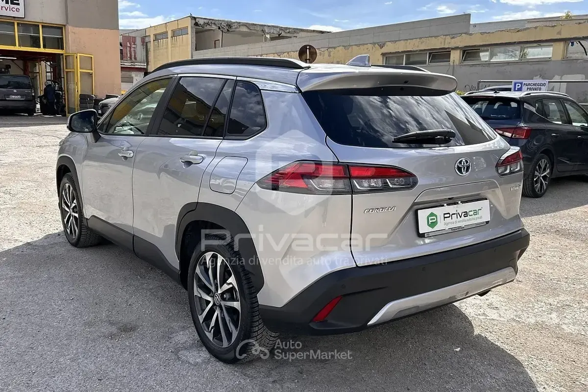 Usata Toyota Corolla Cross Trend 199 CV (146 kW) 2023 Gray SUV